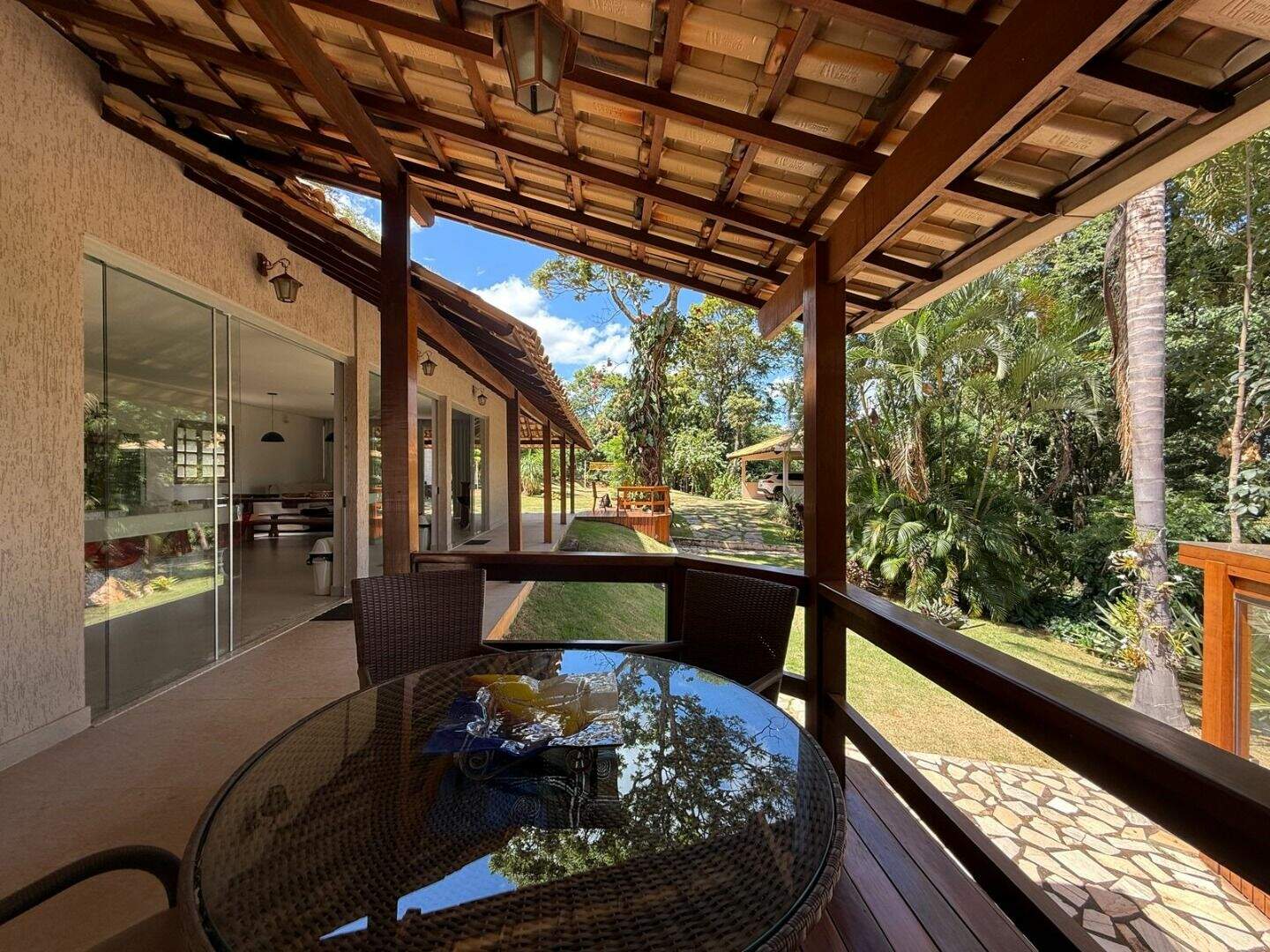 Casa à venda no Retiro Do Chalé: 