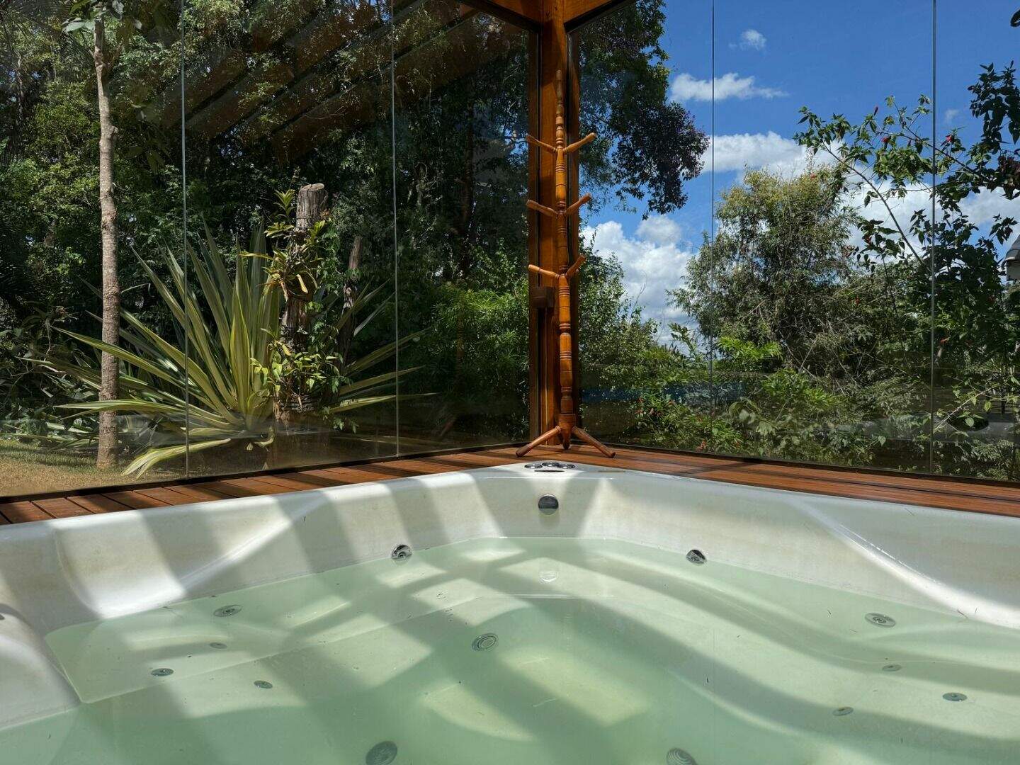 Casa à venda no Retiro Do Chalé: 