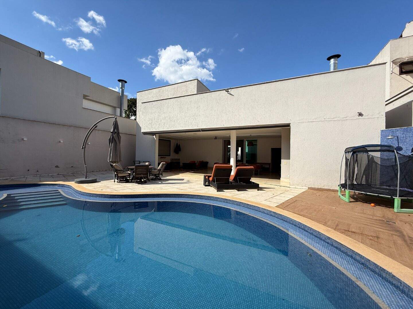 Casa à venda no Belvedere: 