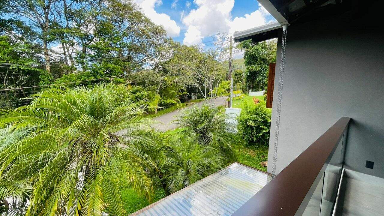 Casa à venda no Canto das Águas: 