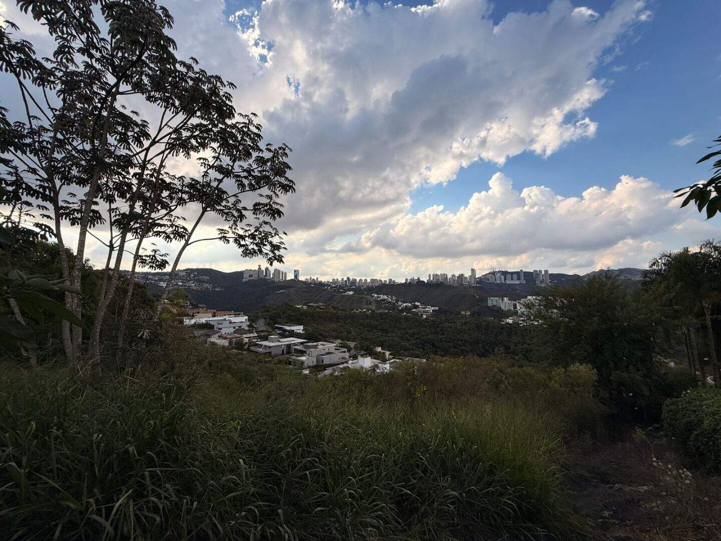 Terreno à venda no A Definir Em Campo: 