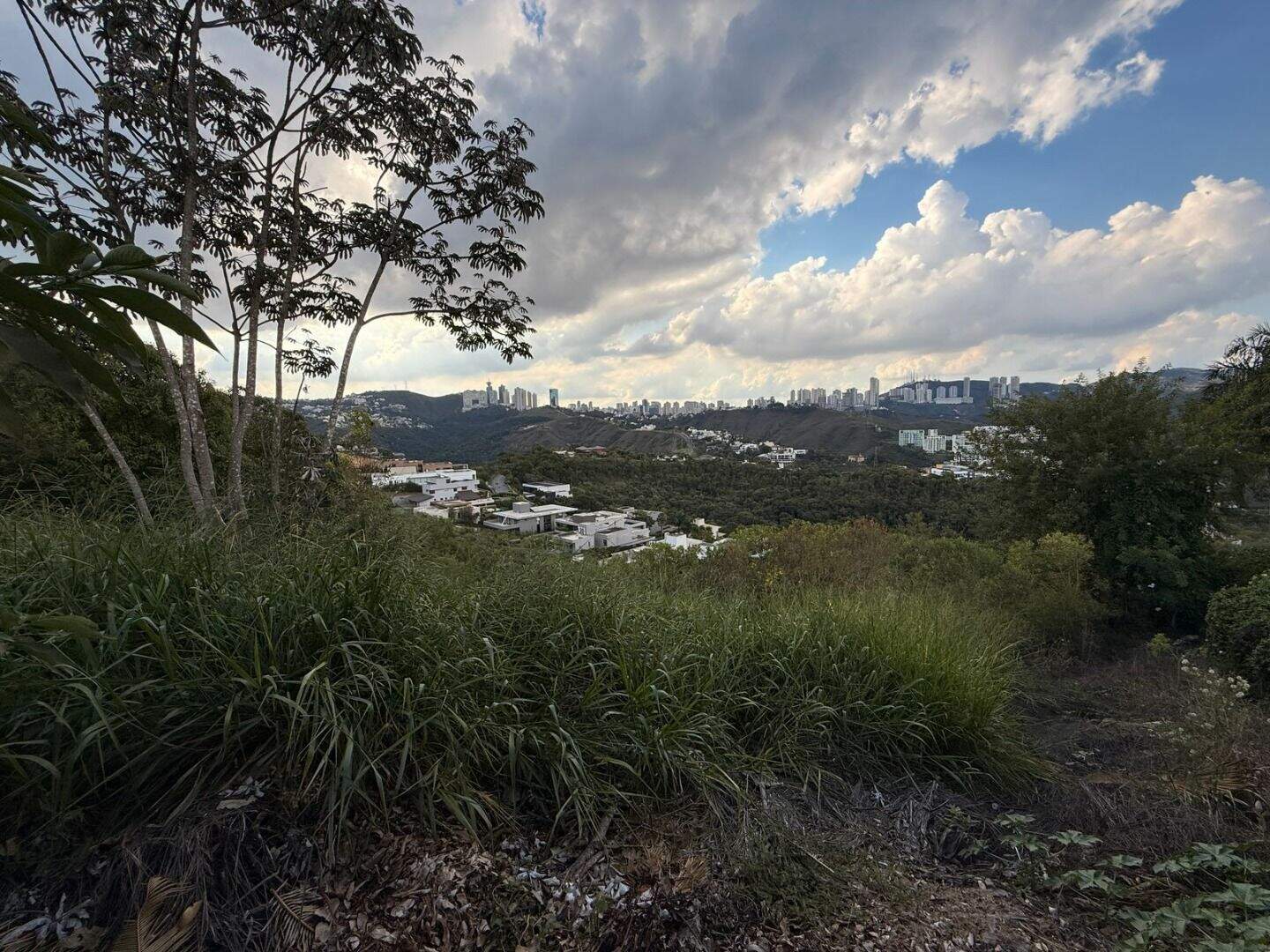 Terreno à venda no A Definir Em Campo: 