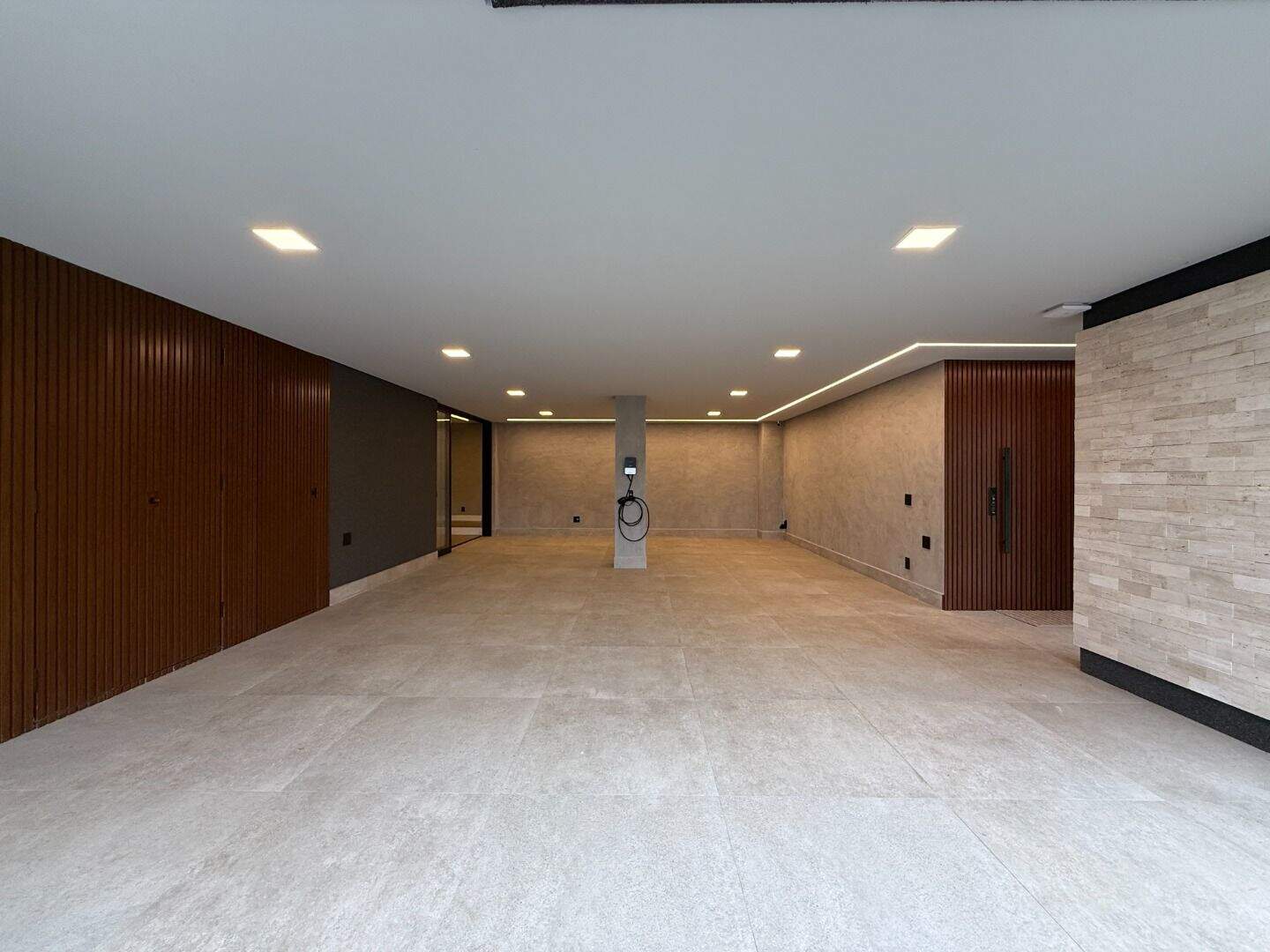 Casa à venda no Alphaville - Lagoa dos Ingleses: 