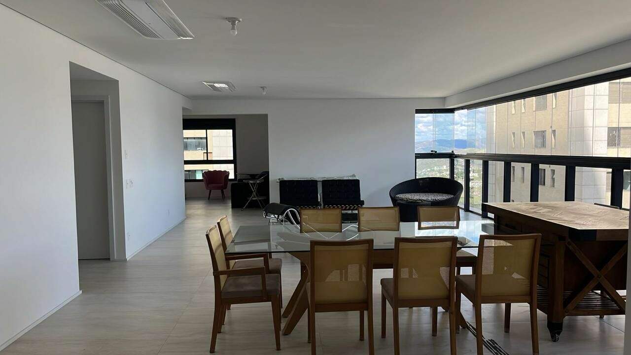 Apartamento à venda no Vila da Serra: 