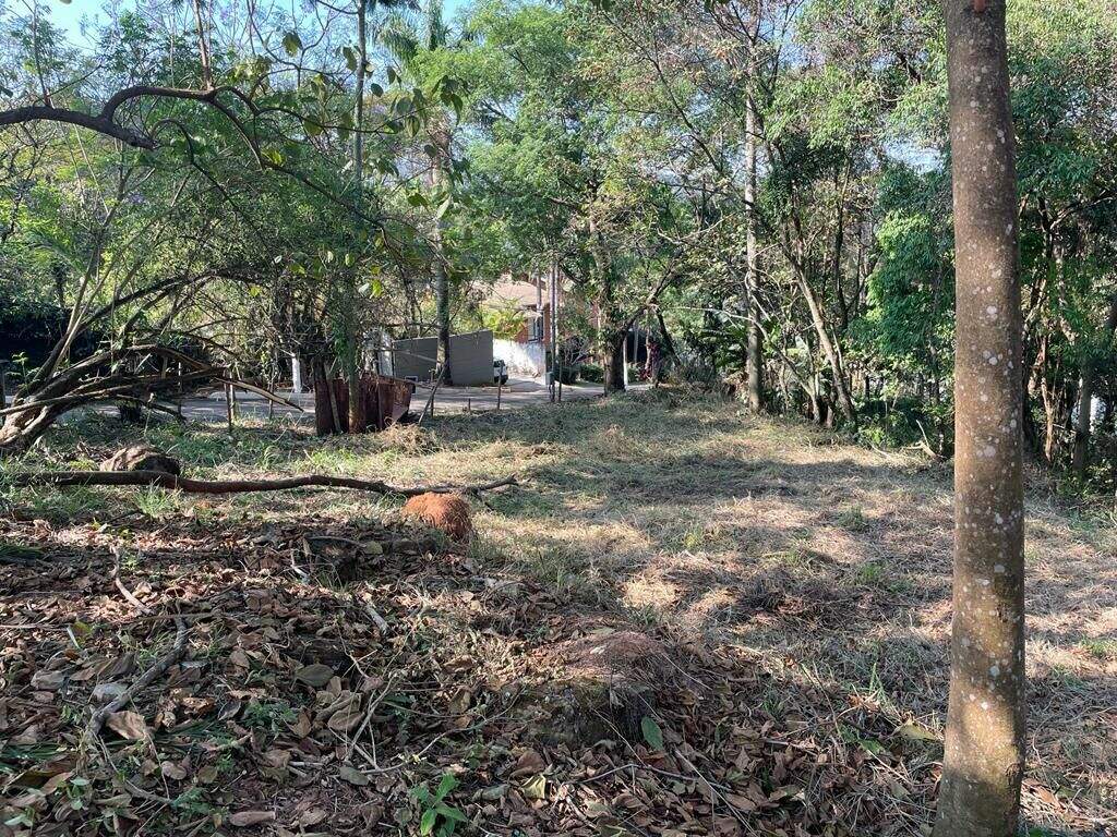 Terreno à venda no Bosque Residencial do Jambreiro: 