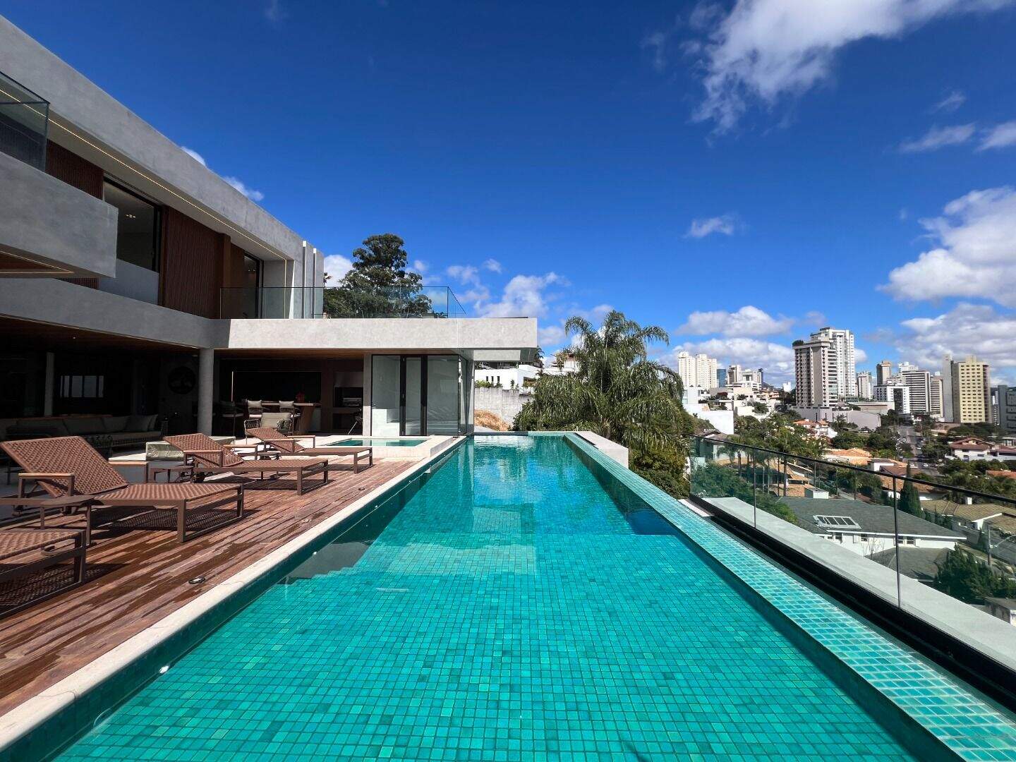 Casa à venda no Belvedere: 