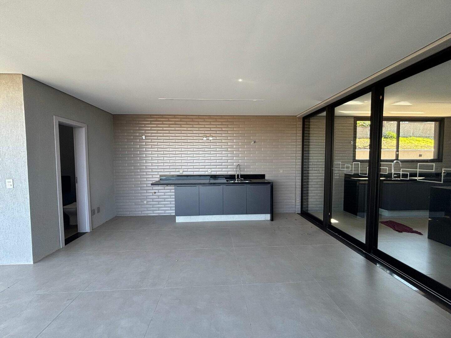 Casa à venda no Alphaville - Lagoa dos Ingleses: 