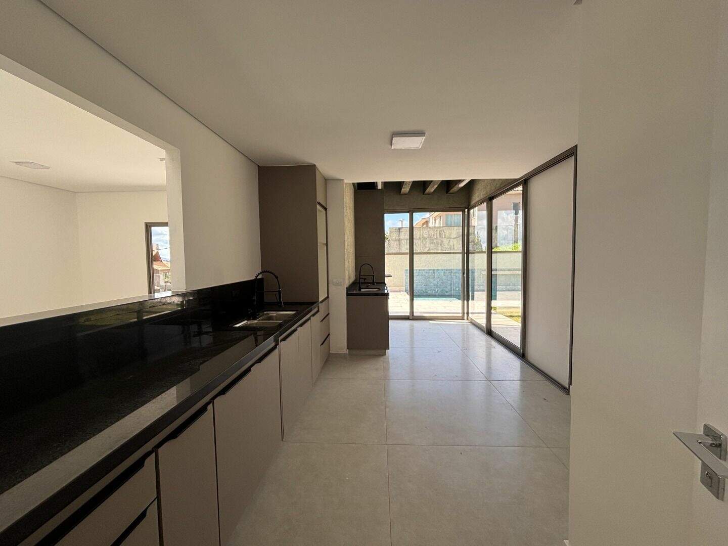 Casa à venda no Alphaville - Lagoa dos Ingleses: 