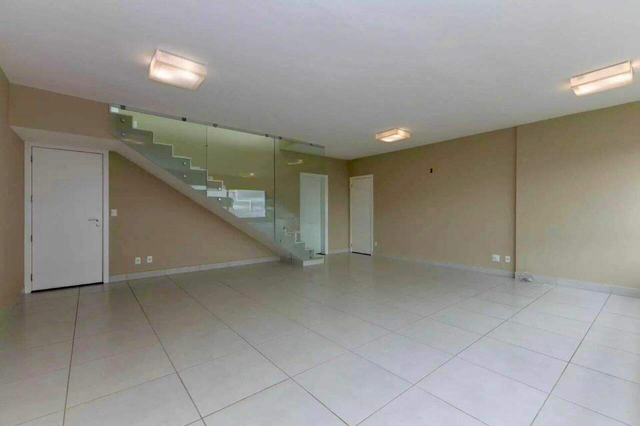 Cobertura à venda no Vila da Serra: 