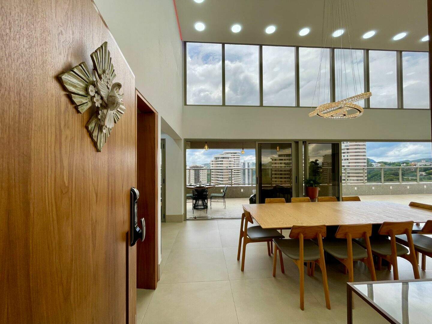 Cobertura à venda no Vale do Sereno: 