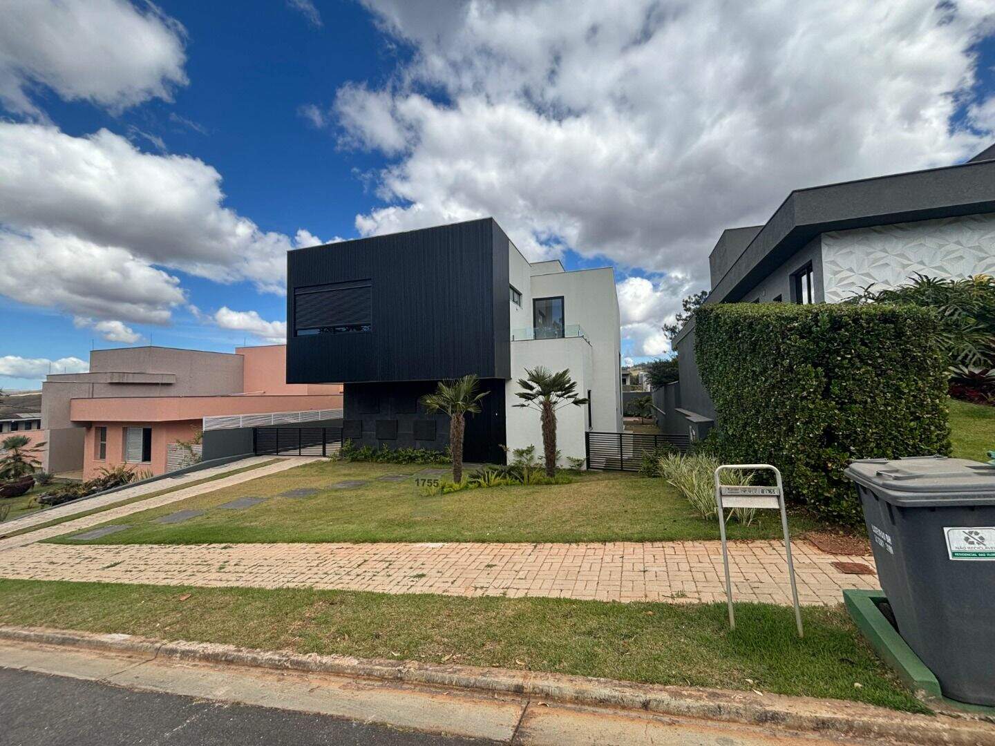 Casa à venda no Alphaville - Lagoa dos Ingleses: 