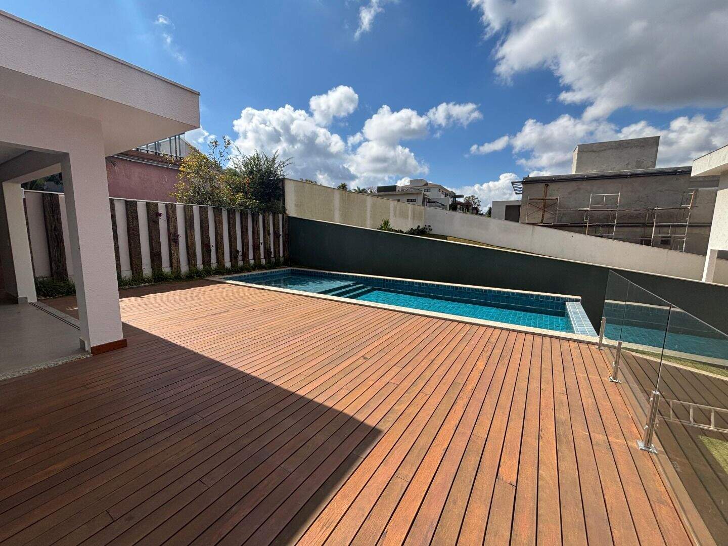 Casa à venda no Alphaville - Lagoa dos Ingleses: 