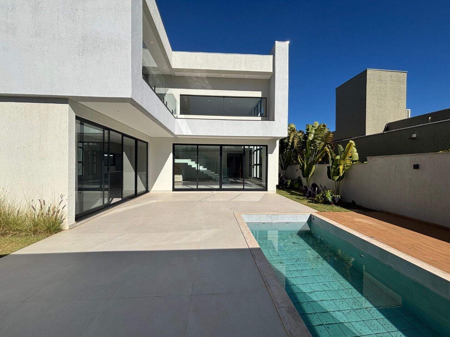 Casa à venda no Alphaville - Lagoa dos Ingleses: 