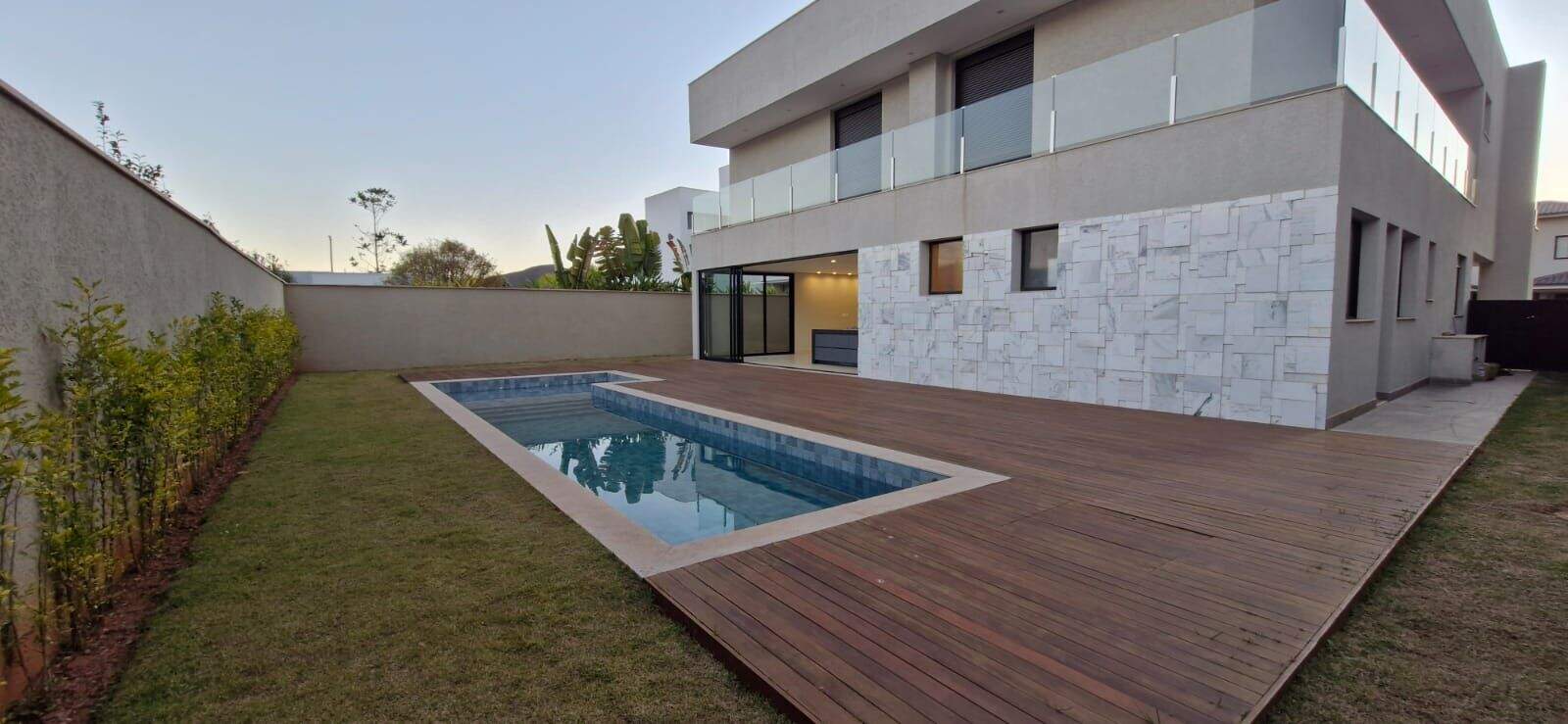 Casa à venda no Alphaville - Lagoa dos Ingleses: 