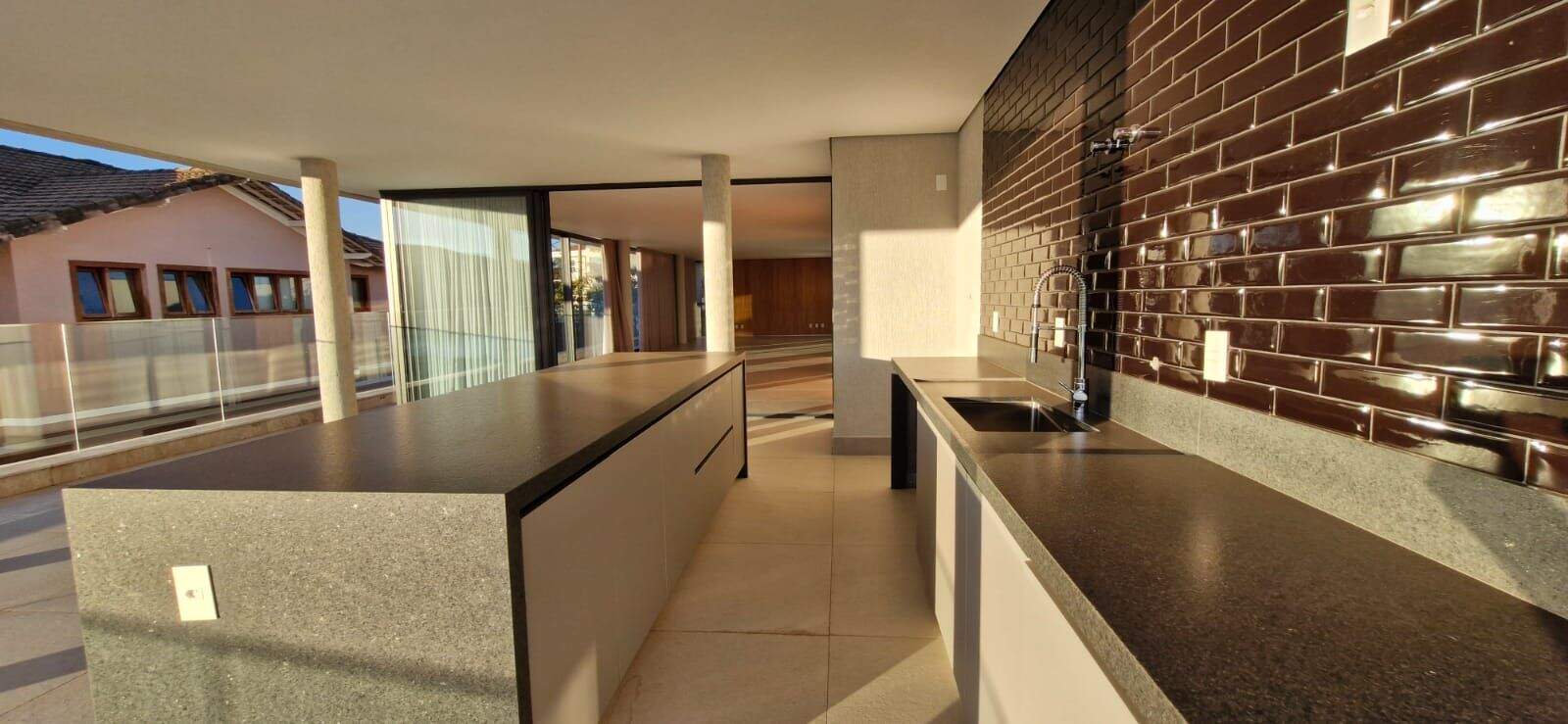 Casa à venda no Alphaville - Lagoa dos Ingleses: 