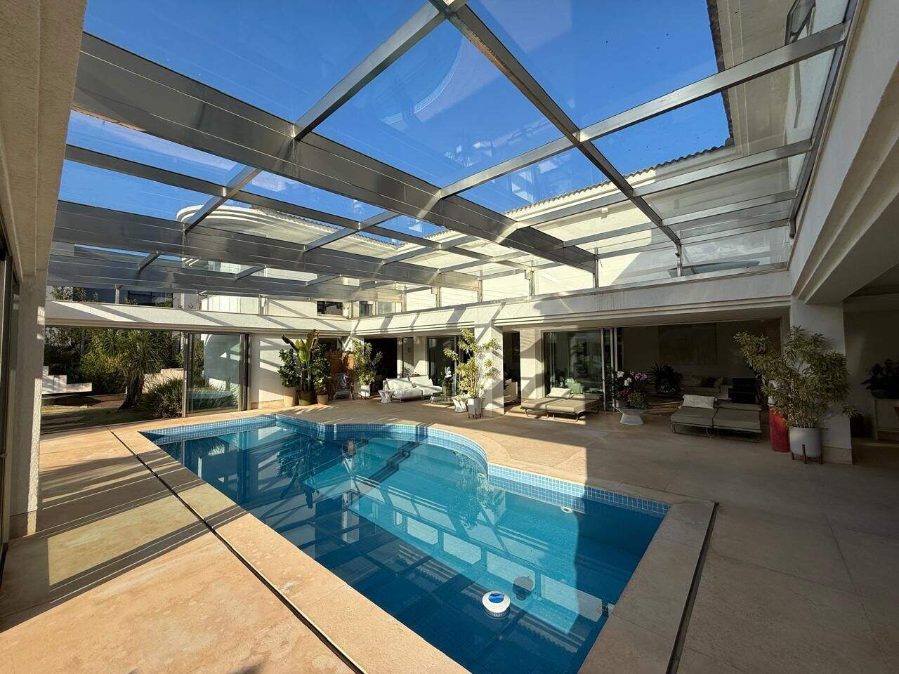 Casa à venda no Vale dos Cristais: 