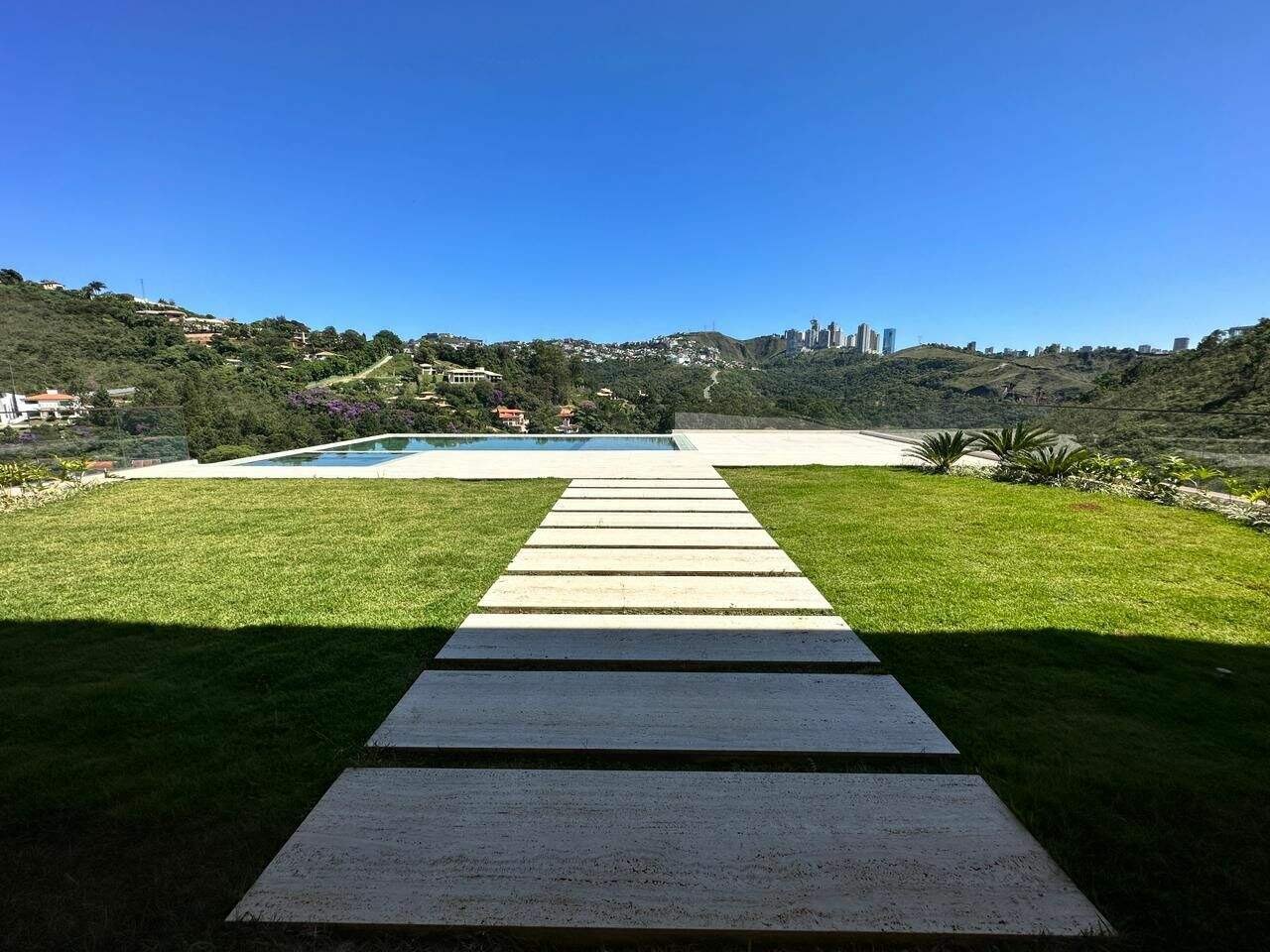 Casa à venda no Vale dos Cristais: 