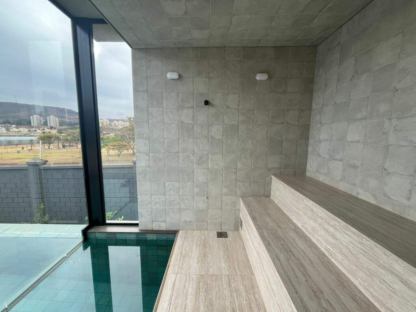 Casa à venda no Alphaville - Lagoa dos Ingleses: 