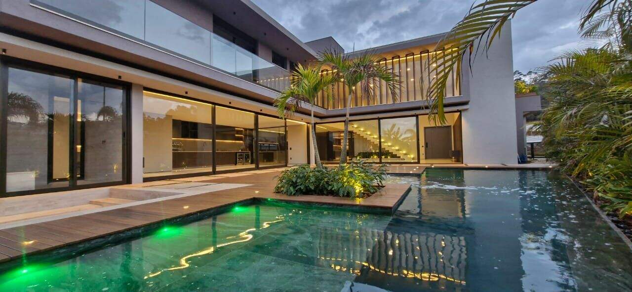 Casa à venda no Alphaville - Lagoa dos Ingleses: 