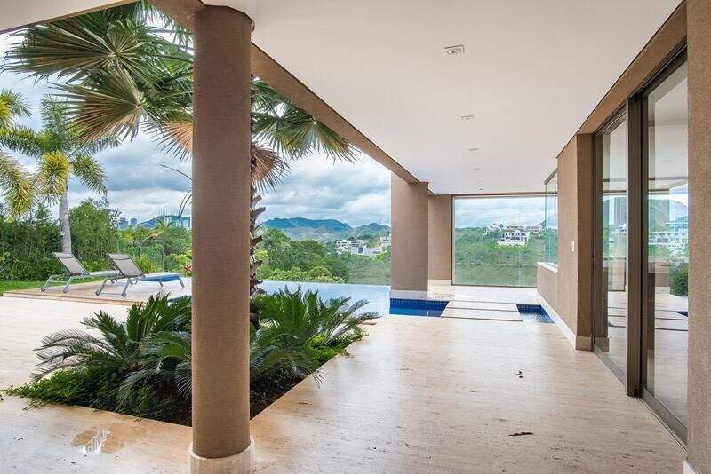 Casa à venda no Vale dos Cristais: 