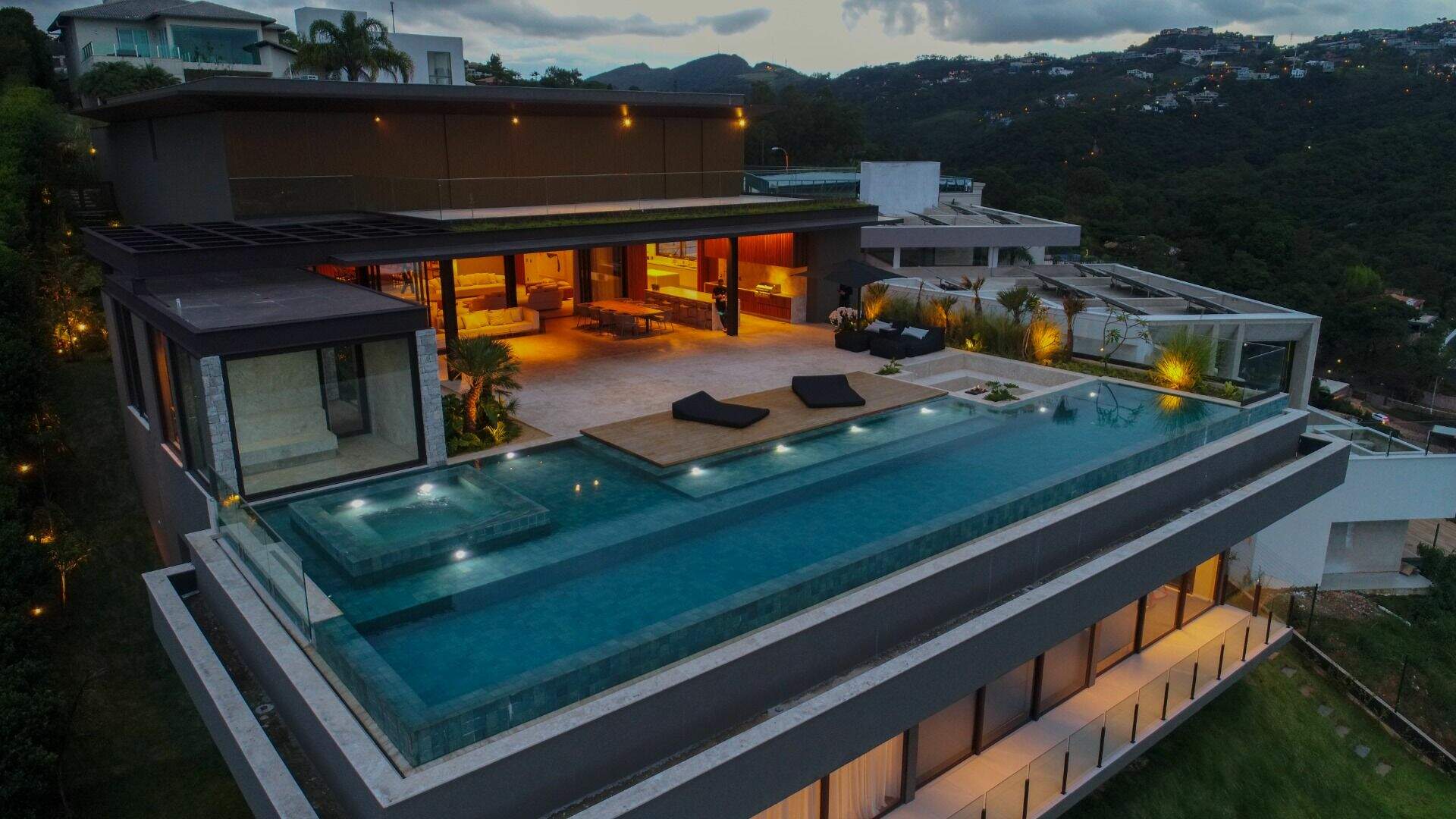 Casa à venda no Vale dos Cristais: 