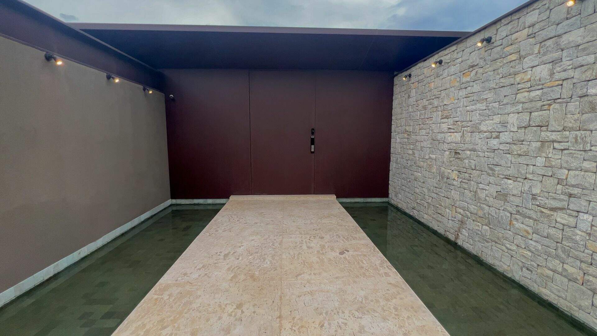 Casa à venda no Vale dos Cristais: 