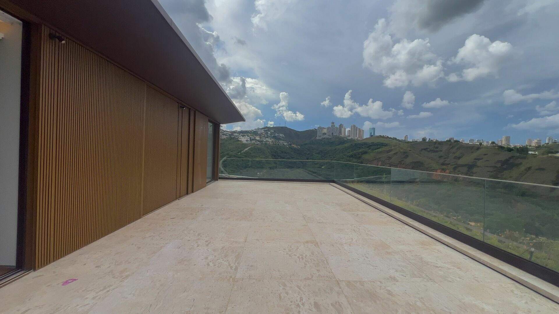 Casa à venda no Vale dos Cristais: 