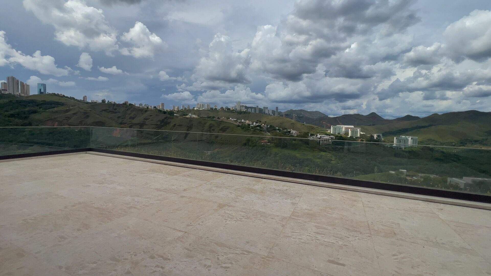 Casa à venda no Vale dos Cristais: 