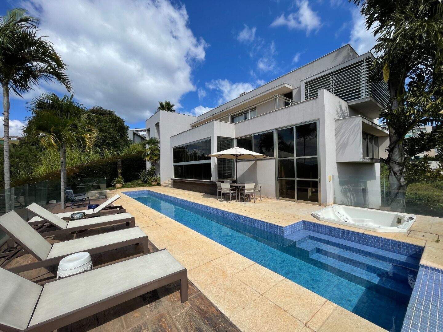 Casa à venda no Vale dos Cristais: 