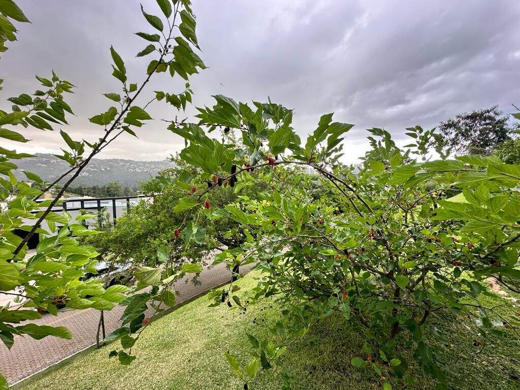 Terreno à venda no Vale dos Cristais: 