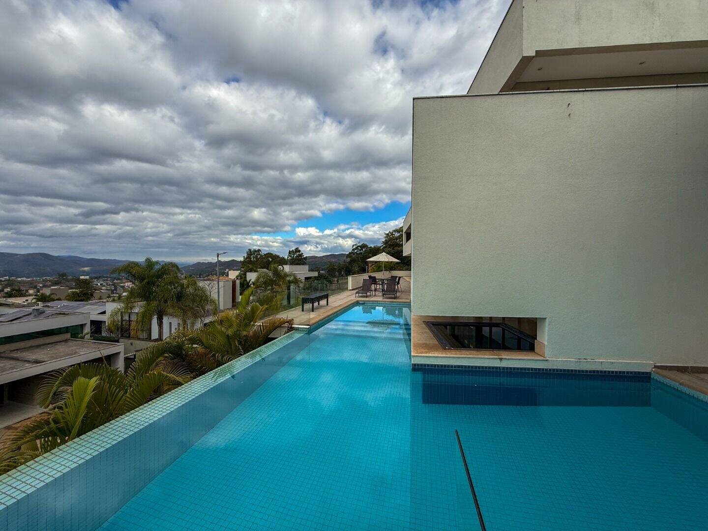 Casa à venda no Jardim Serrano: 