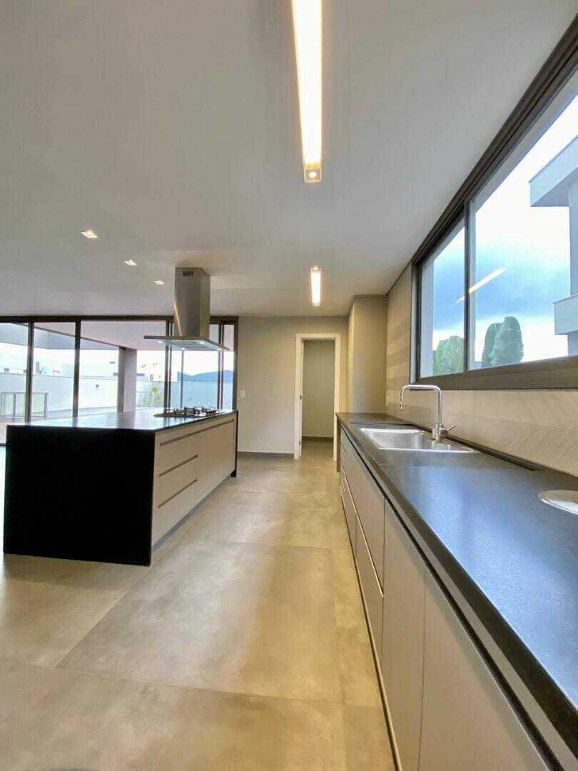 Casa à venda no Alphaville - Lagoa dos Ingleses: 