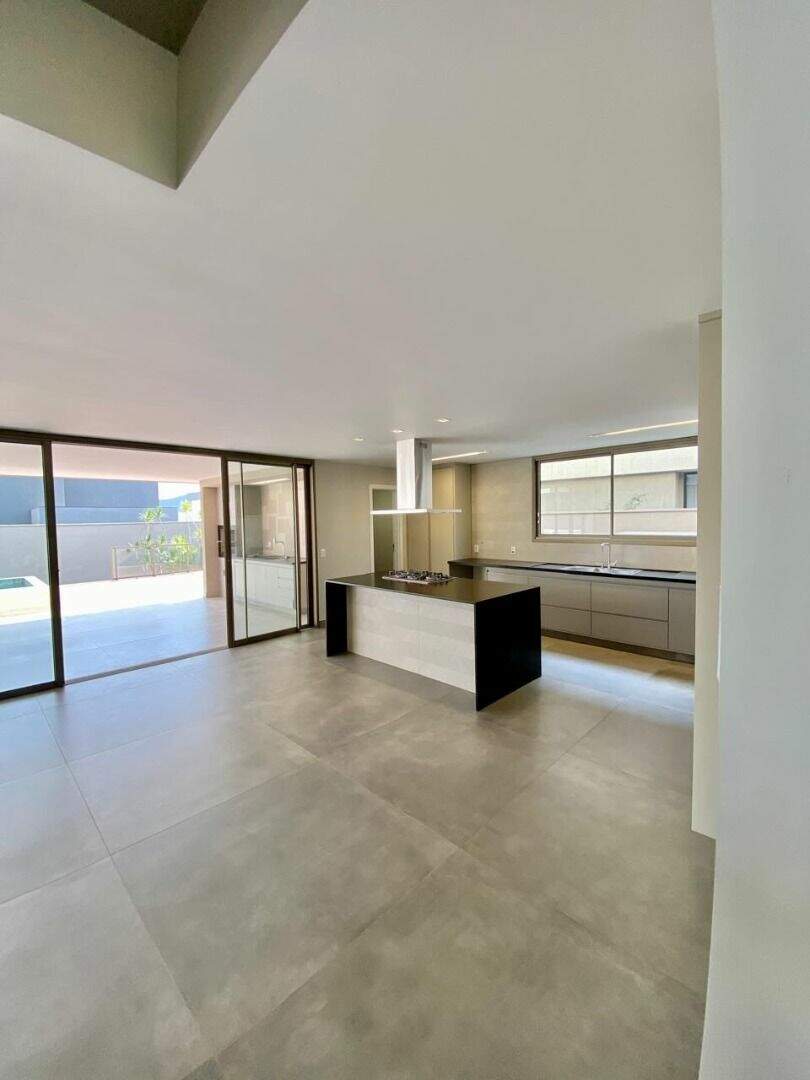 Casa à venda no Alphaville - Lagoa dos Ingleses: 