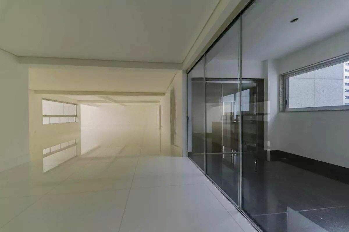 Apartamento à venda no Vila da Serra: 