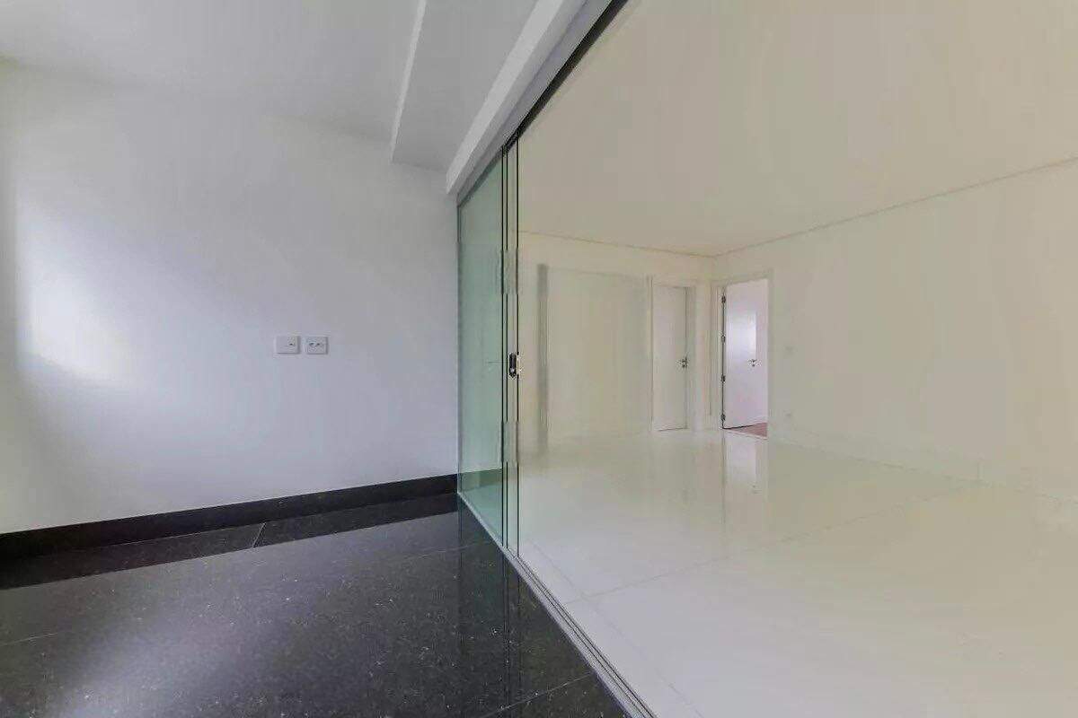 Apartamento à venda no Vila da Serra: 