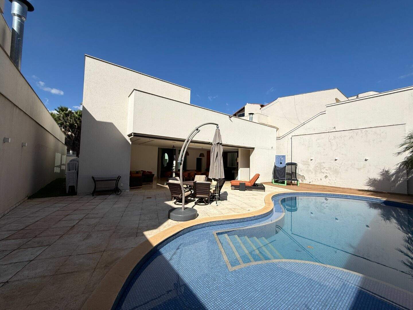 Casa à venda no Belvedere: 