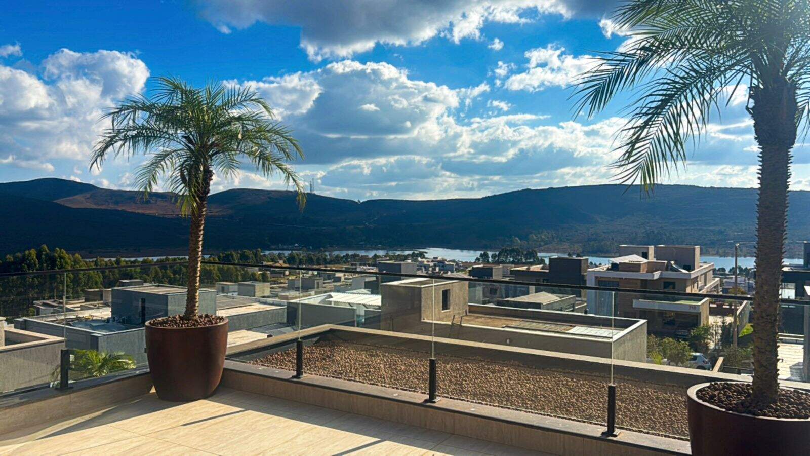 Casa à venda no Alphaville - Lagoa dos Ingleses: 