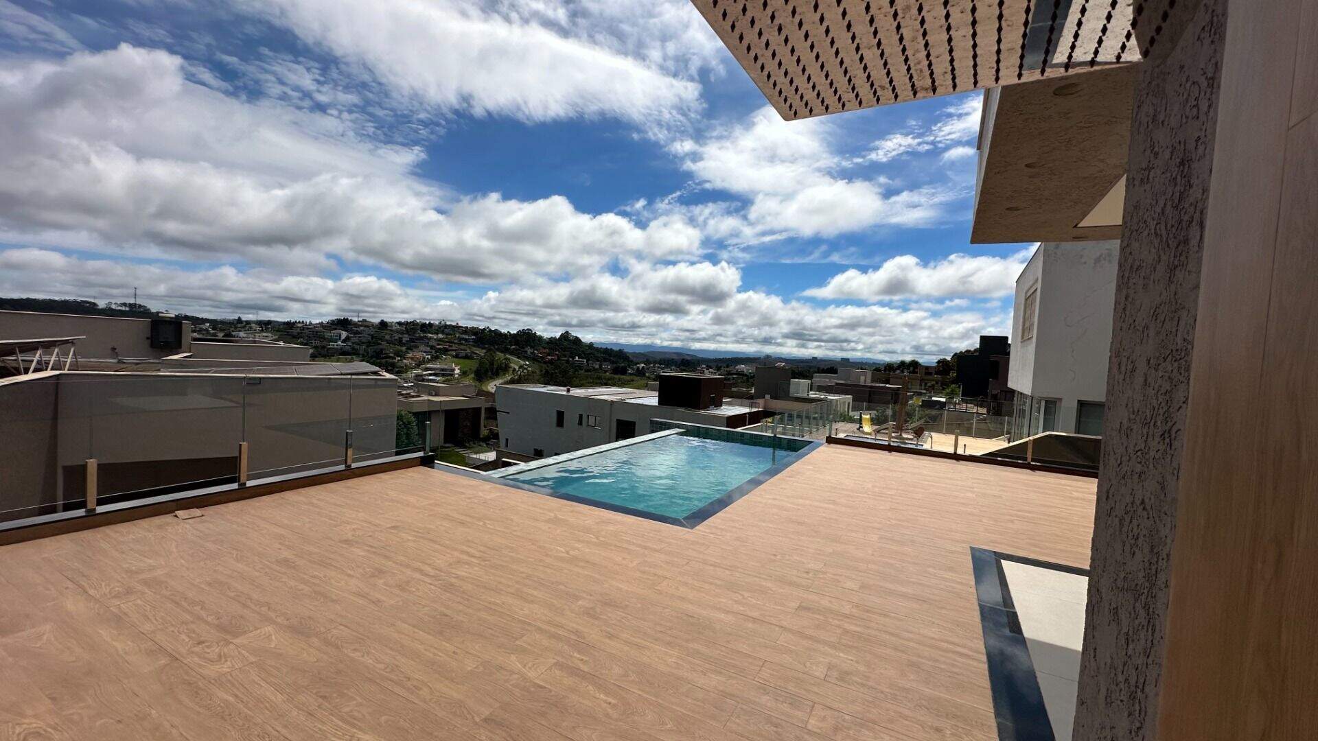 Casa à venda no Alphaville - Lagoa dos Ingleses: 