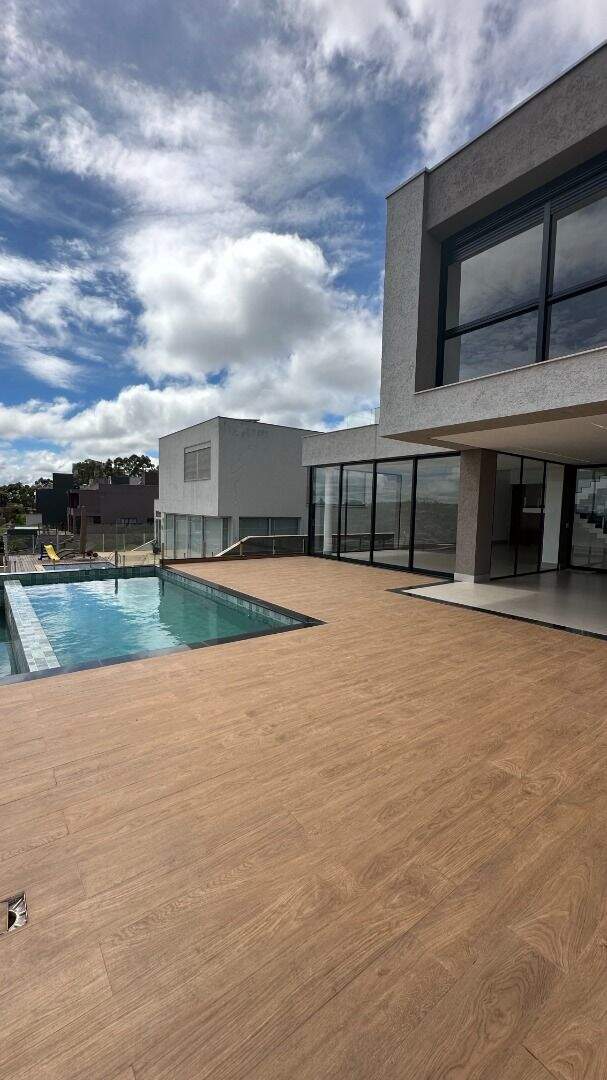 Casa à venda no Alphaville - Lagoa dos Ingleses: 