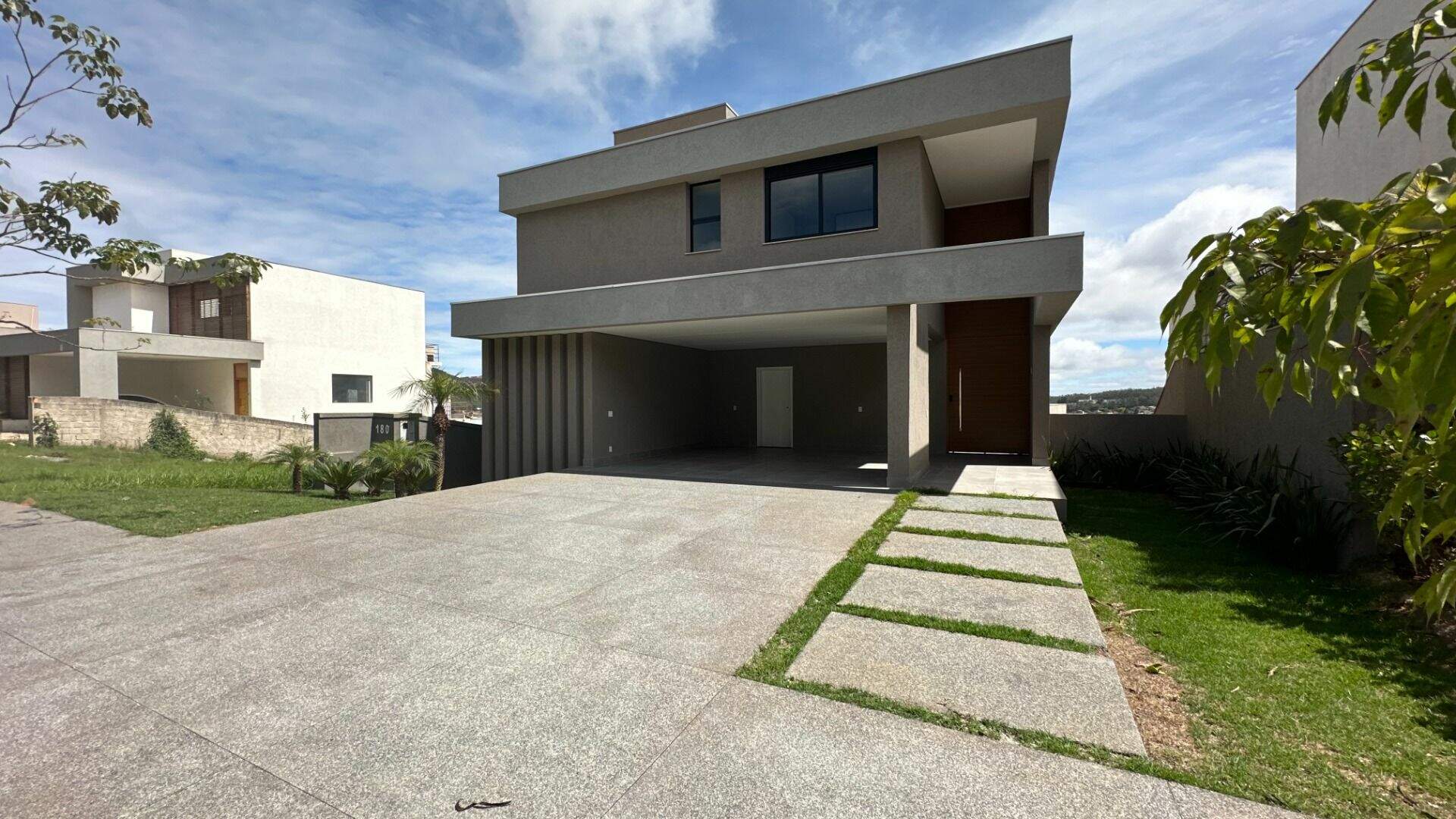 Casa à venda no Alphaville - Lagoa dos Ingleses: 