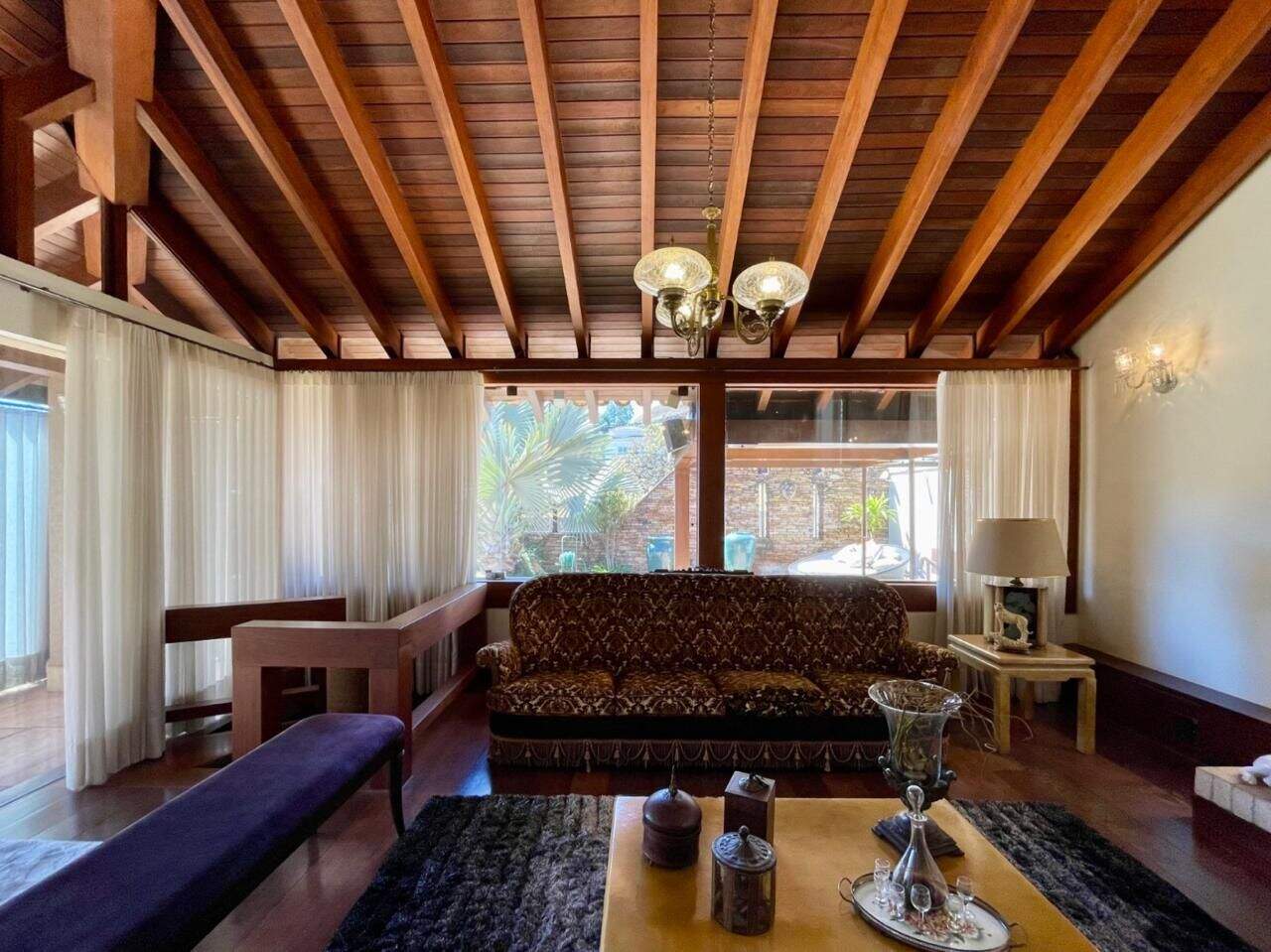 Casa à venda no Belvedere: 