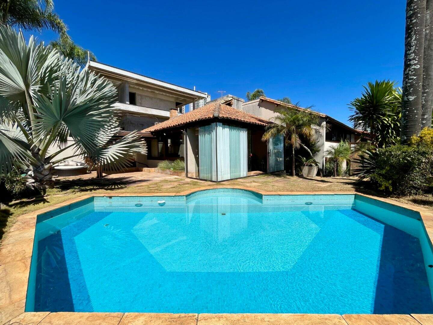 Casa à venda no Belvedere: 