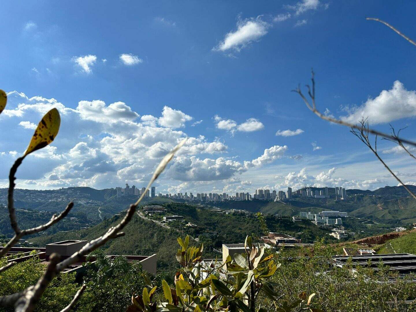 Terreno à venda no Vale dos Cristais: 