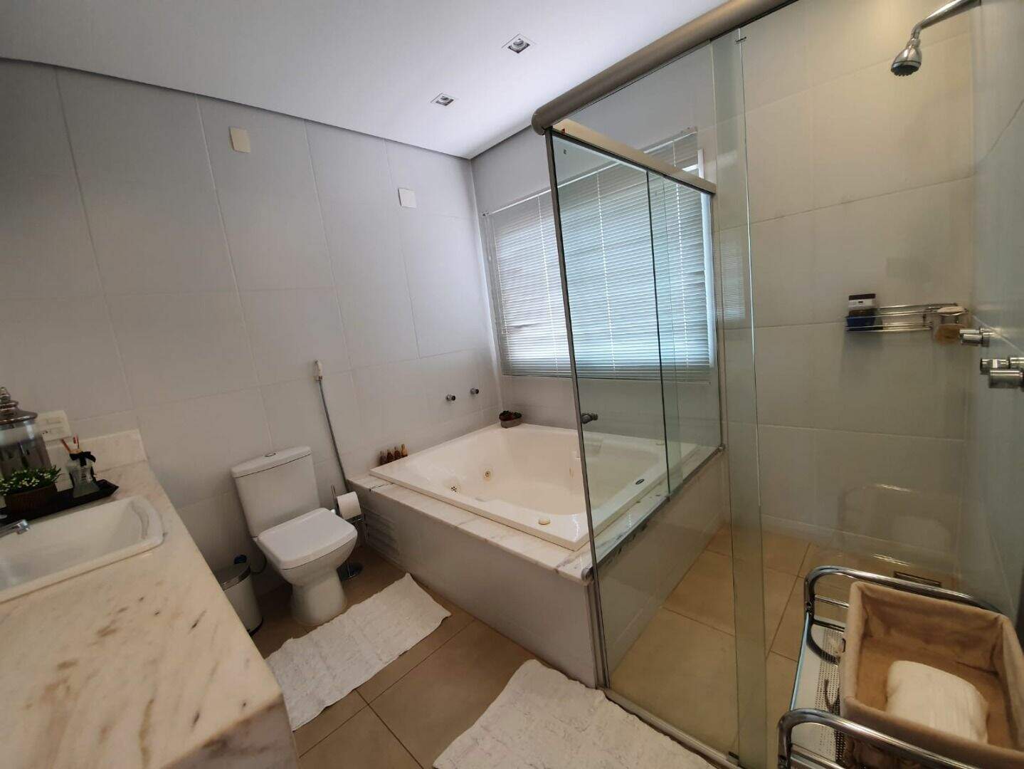 Casa à venda no Alphaville - Lagoa dos Ingleses: 