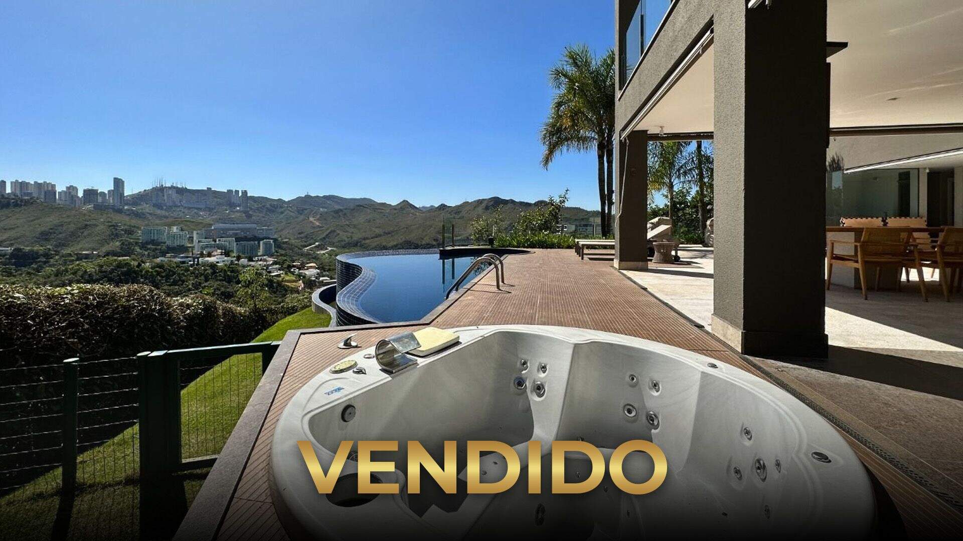 Casa à venda no Vale dos Cristais: 