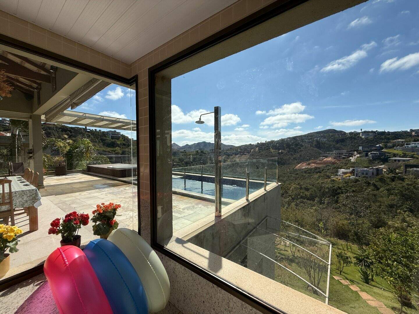 Casa à venda no Vale dos Cristais: 