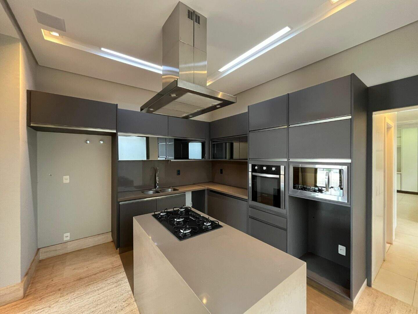 Casa à venda no Alphaville - Lagoa dos Ingleses: 