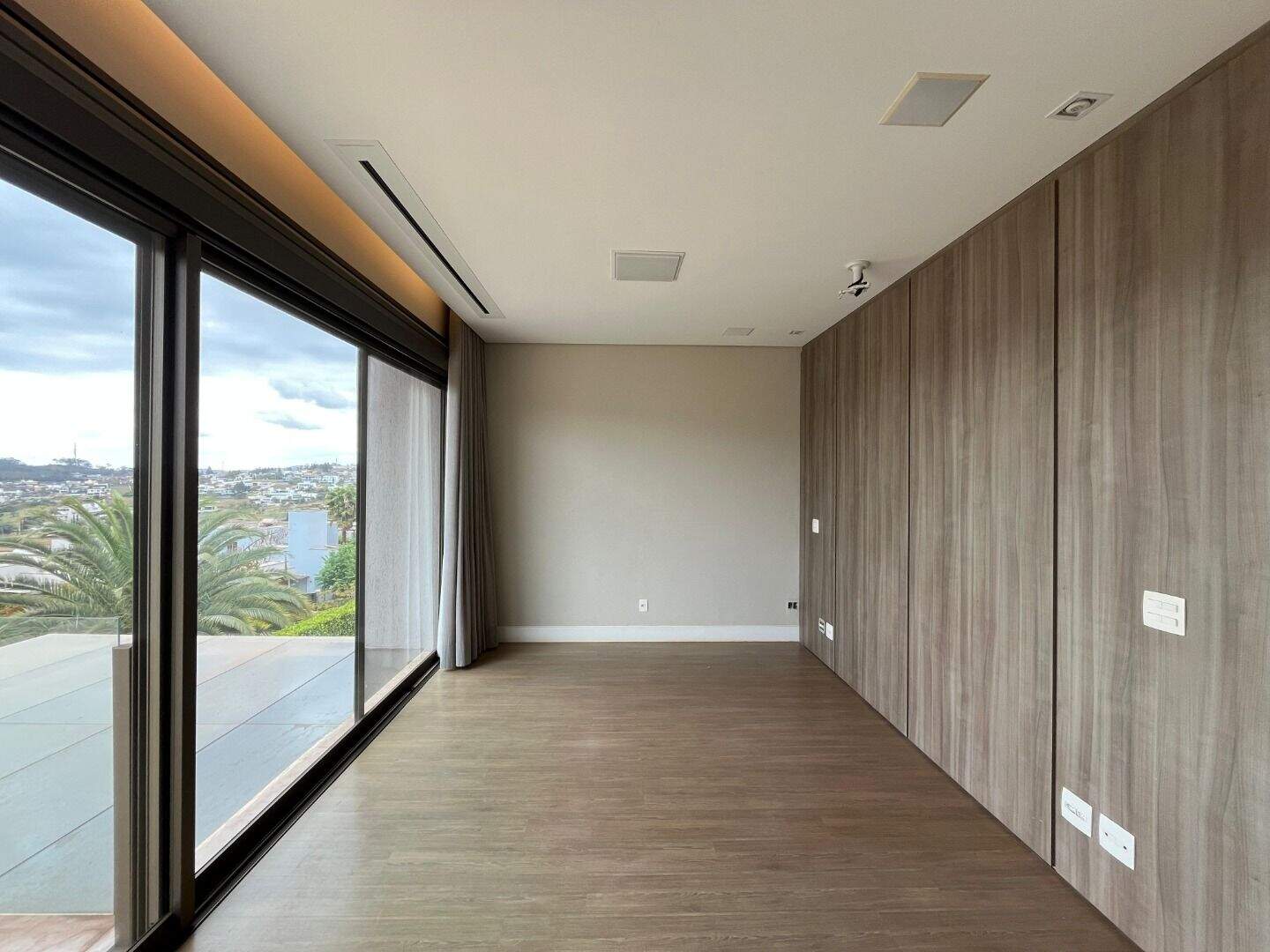 Casa à venda no Alphaville - Lagoa dos Ingleses: 