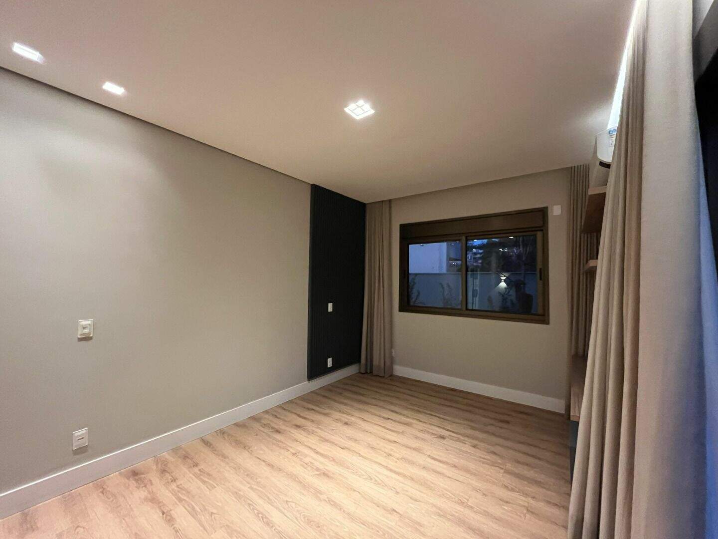 Casa à venda no Alphaville - Lagoa dos Ingleses: 