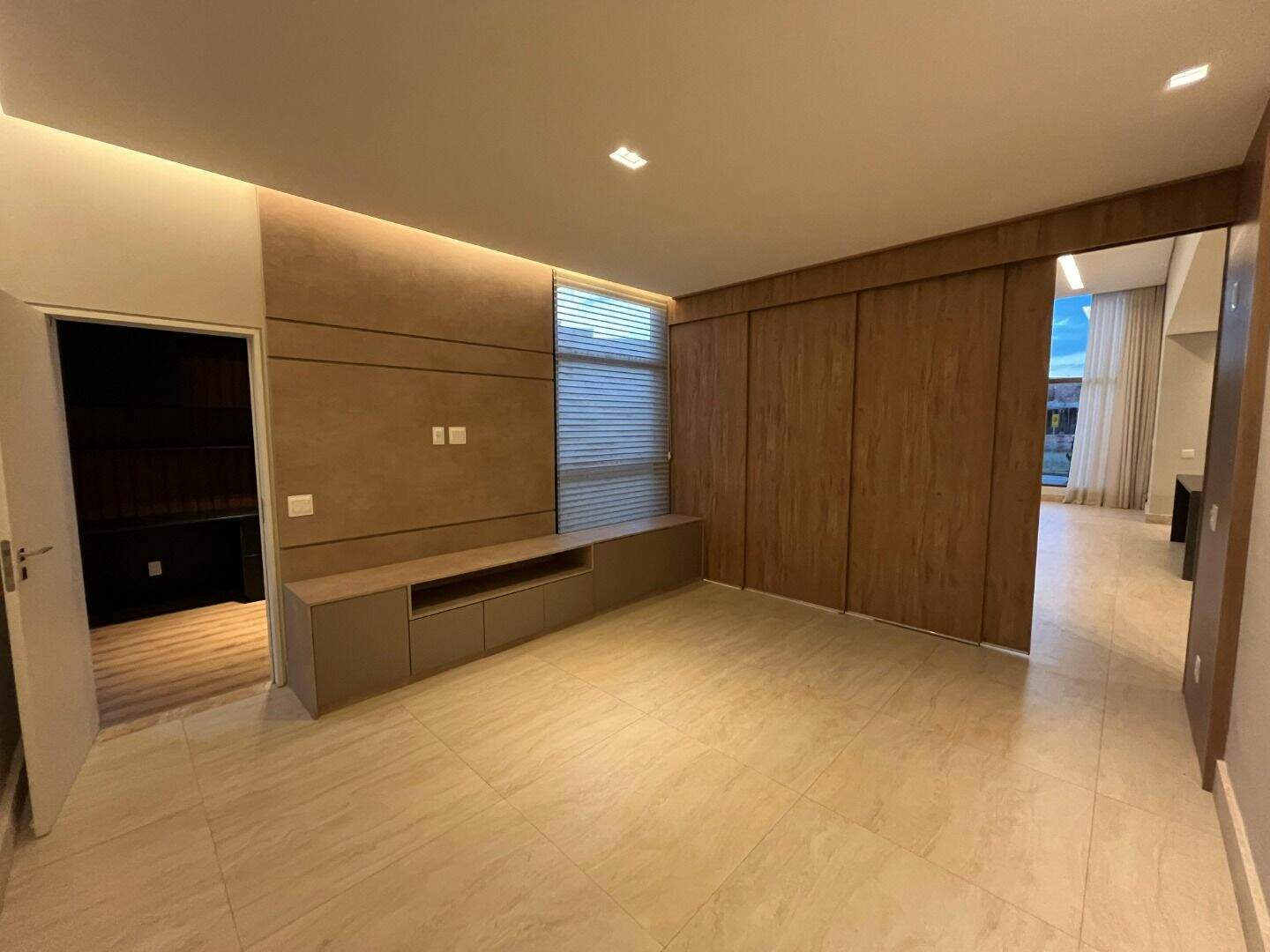 Casa à venda no Alphaville - Lagoa dos Ingleses: 